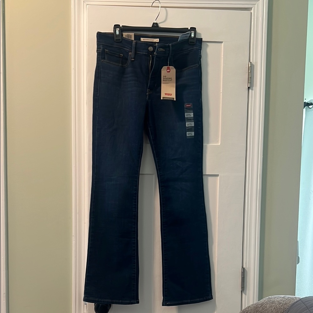 Levi's Blue Boot Cut Jeans Classic Style - SIZE 8